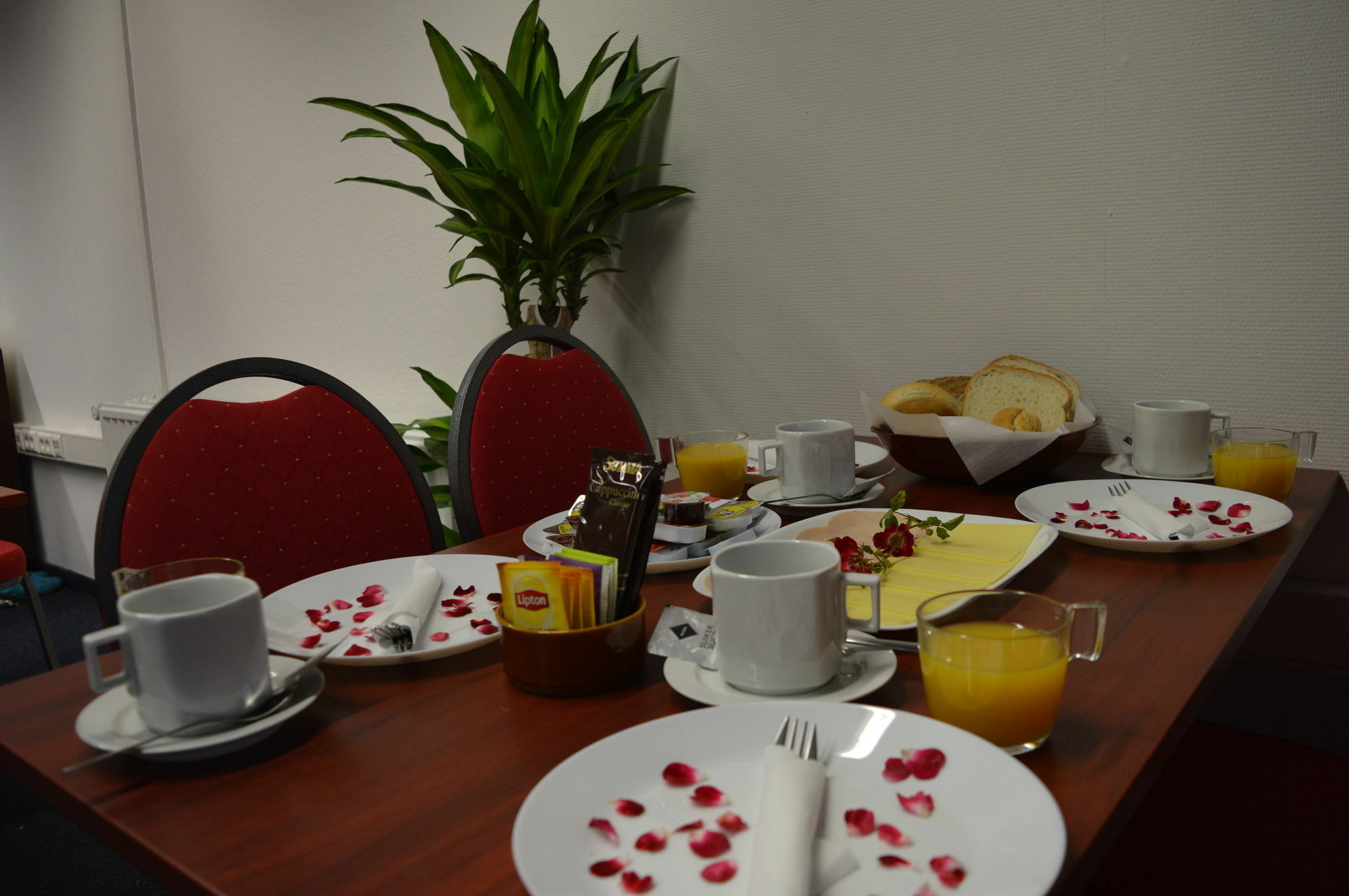 Sunrise Hotel